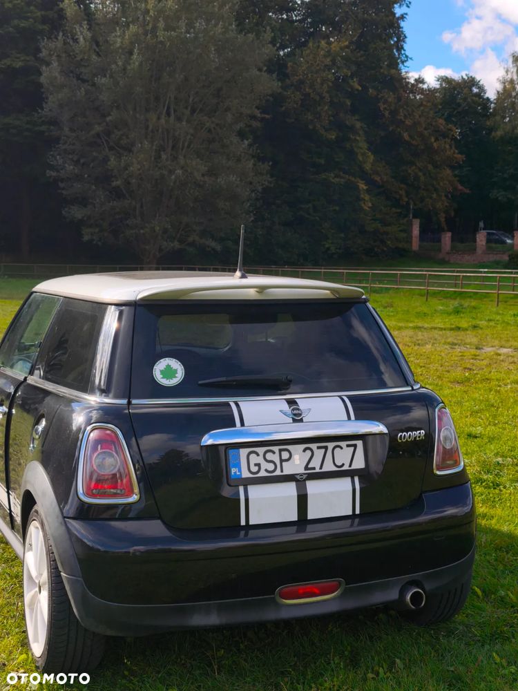 MINI Cooper Standard - 4