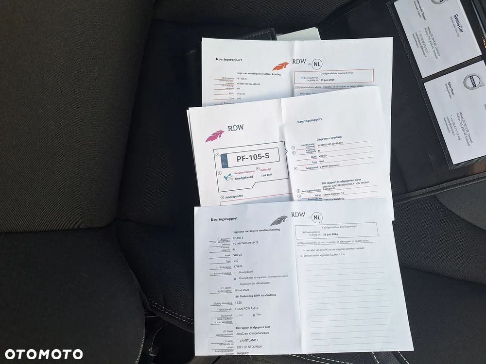 Volvo V40 D2 Momentum - 30