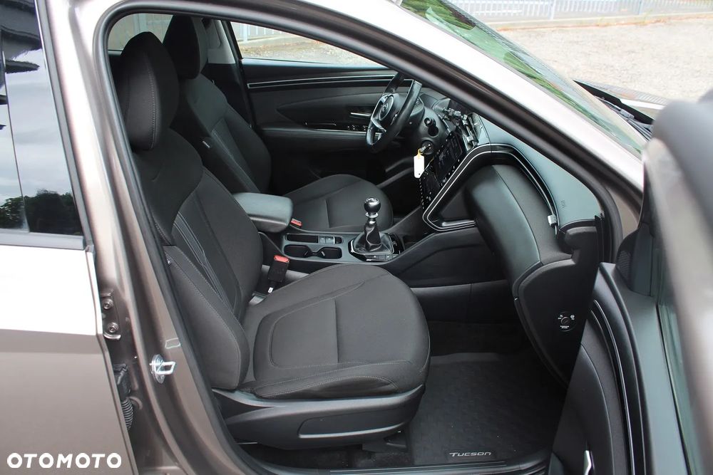Hyundai Tucson 1.6 T-GDi Executive 2WD - 28
