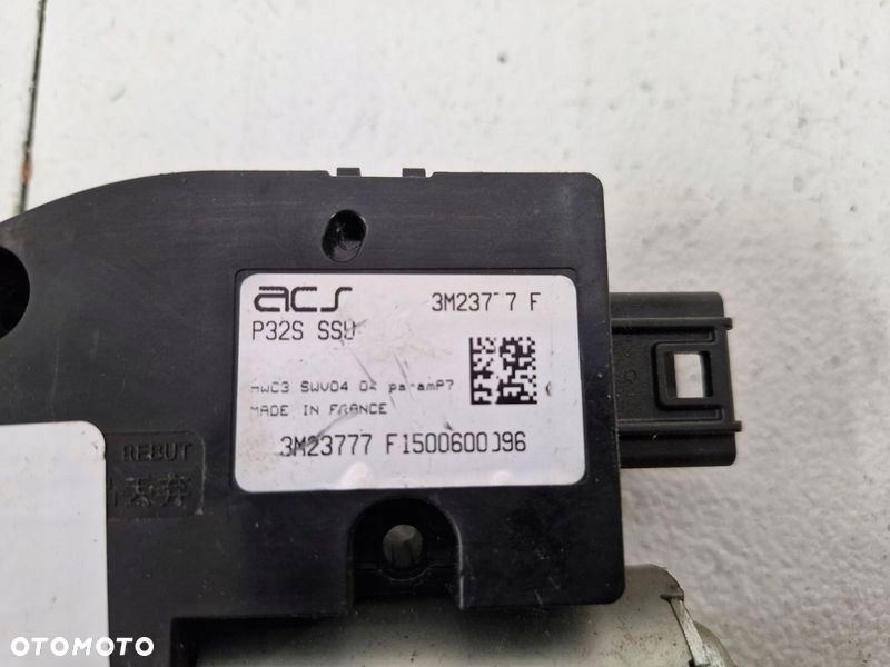 NISSAN QASHQAI II 2 J11 SILNICZEK ROLETY ŻALUZJI SZYBERDACHU 1999-1070449 3M23777F - 3