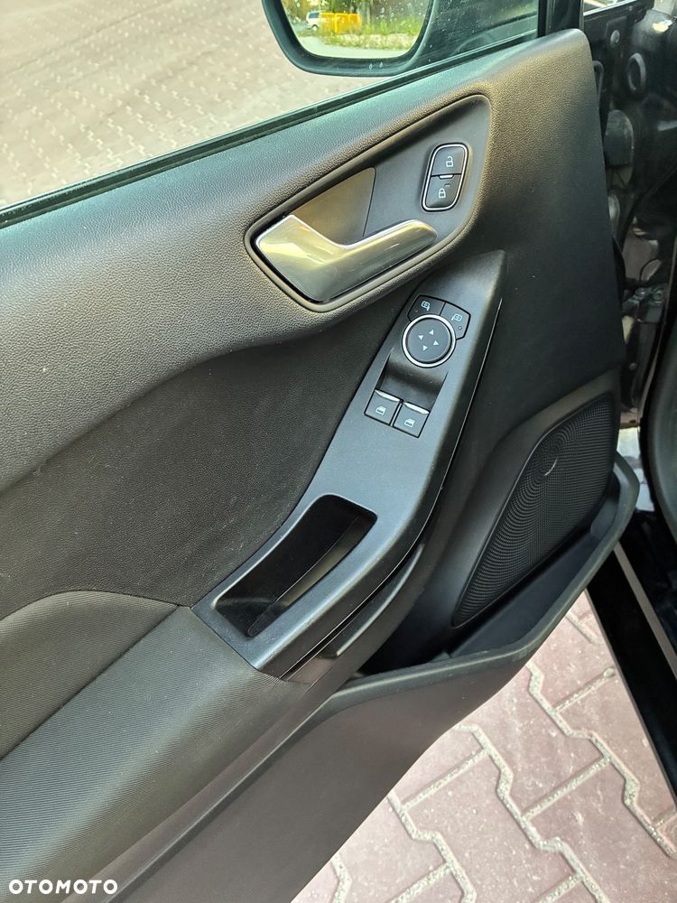 Ford Fiesta 1.1 Trend - 20