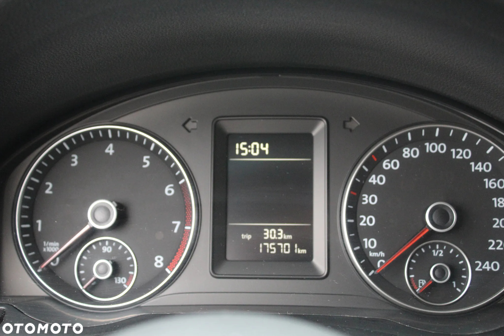 Volkswagen Golf Plus 1.2 TSI BlueMot Comfortline - 27