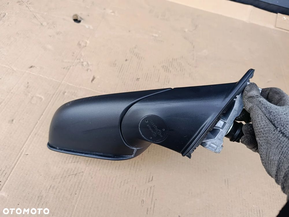 BMW X1 E84 LUSTERKO PRAWE 6 PIN EUROPA - 4