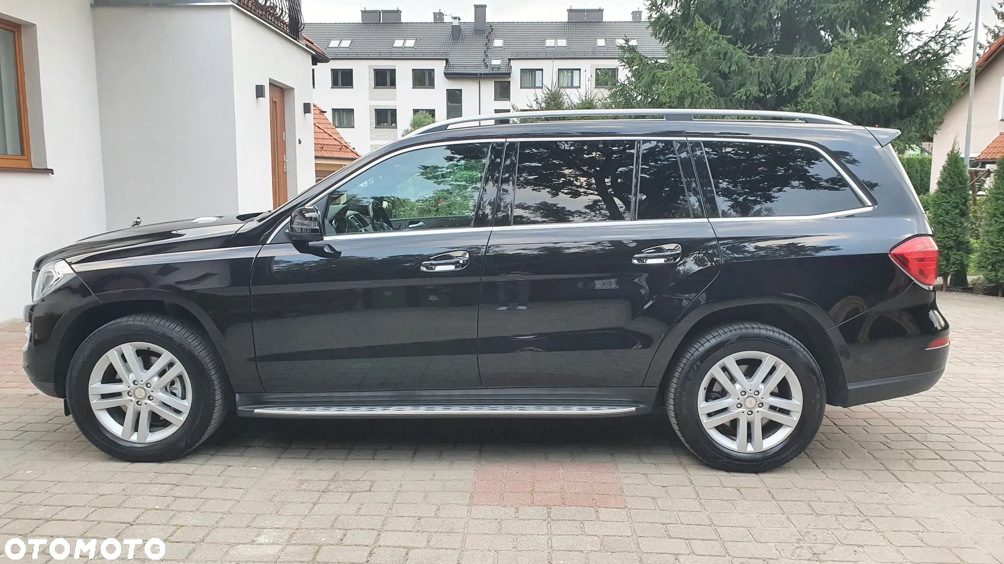 Mercedes-Benz GL 350 BlueTec 4-Matic - 3