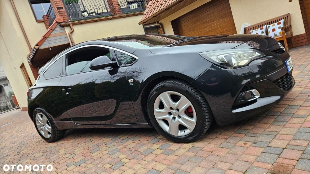 Opel Astra IV GTC 1.6 T SIDI Sport S&S - 12