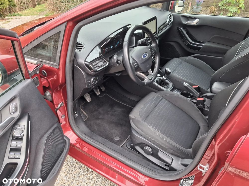 Ford Fiesta 1.0 EcoBoost S&S TITANIUM - 9