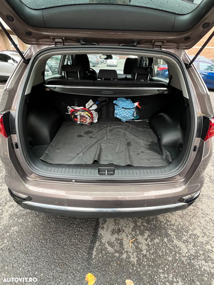 Kia Sportage 1.6 CRDI 2WD SPIRIT - 19