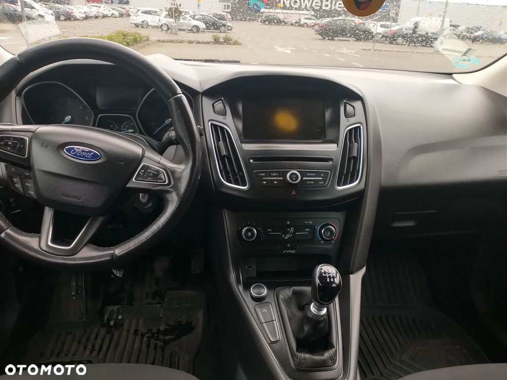Ford Focus 1.5 TDCi DPF Start-Stopp-System Titanium - 8