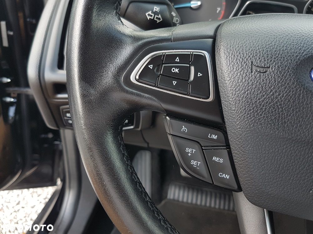Ford Focus 1.0 EcoBoost Trend Sport - 17