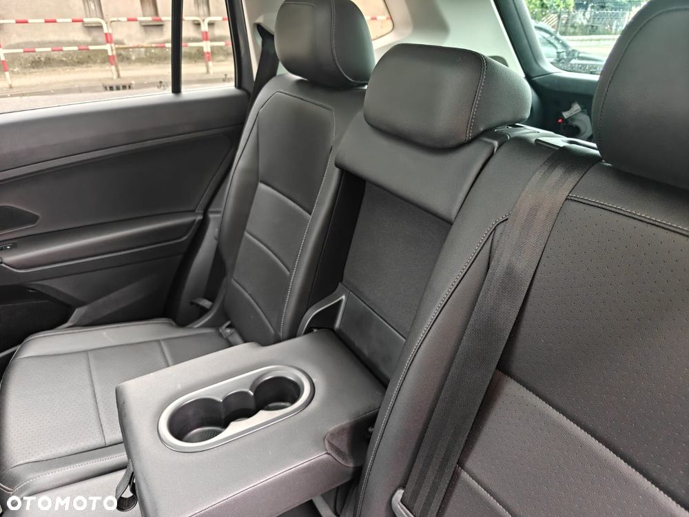 Volkswagen Tiguan 2.0 TSI 4Mot Elegance DSG - 26