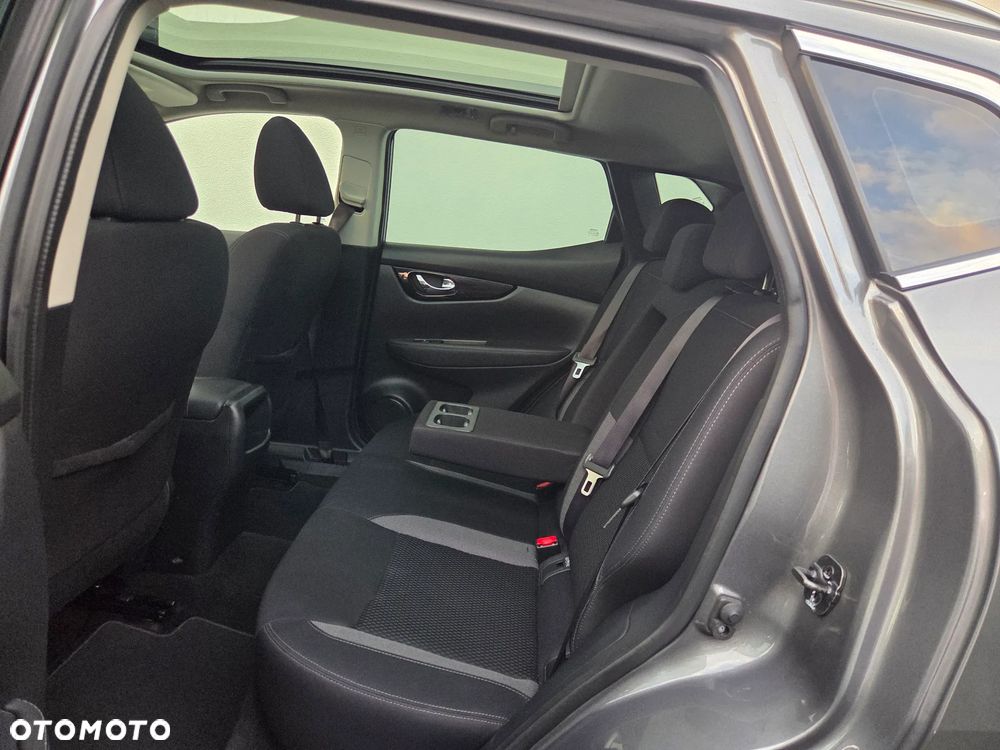 Nissan Qashqai 1.7 dCi N-Connecta - 22