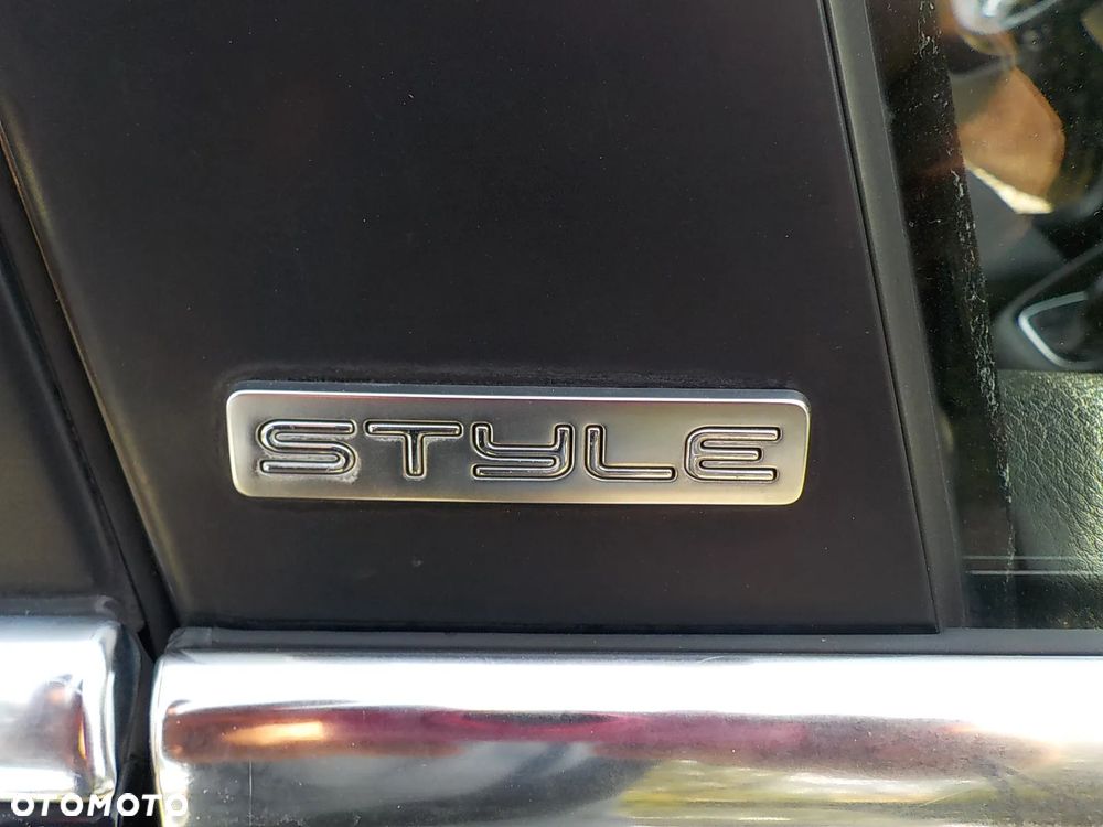 Volkswagen Golf 2.0 TDI DPF Style - 14