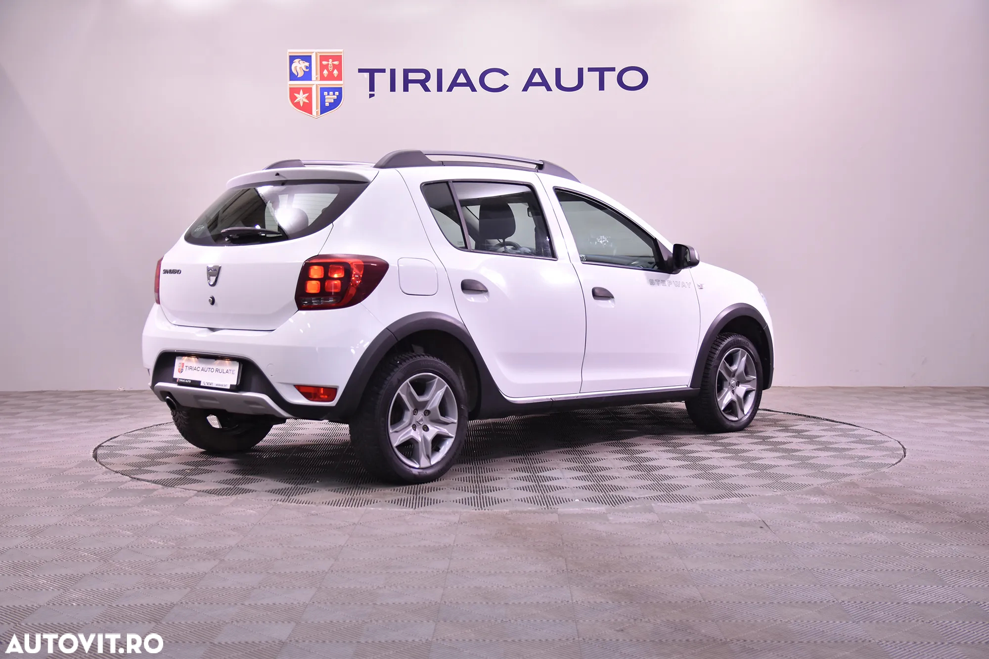 Dacia Sandero - 5