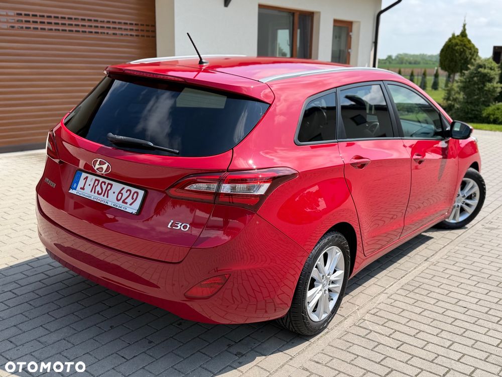 Hyundai i30 1.6 CRDi Comfort - 32