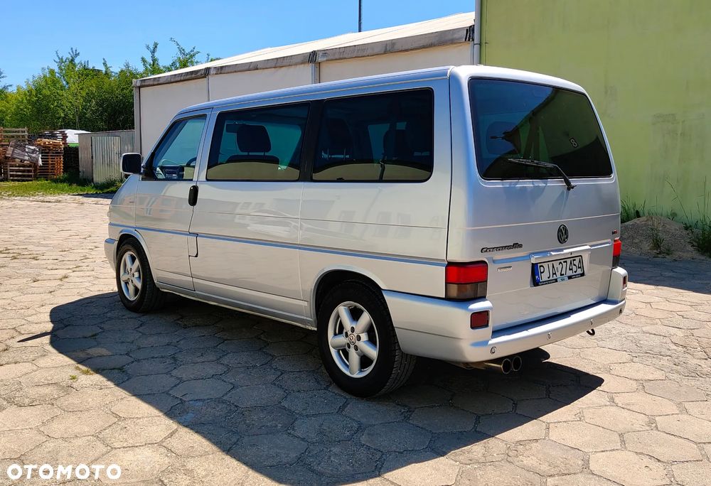Volkswagen Caravelle - 4