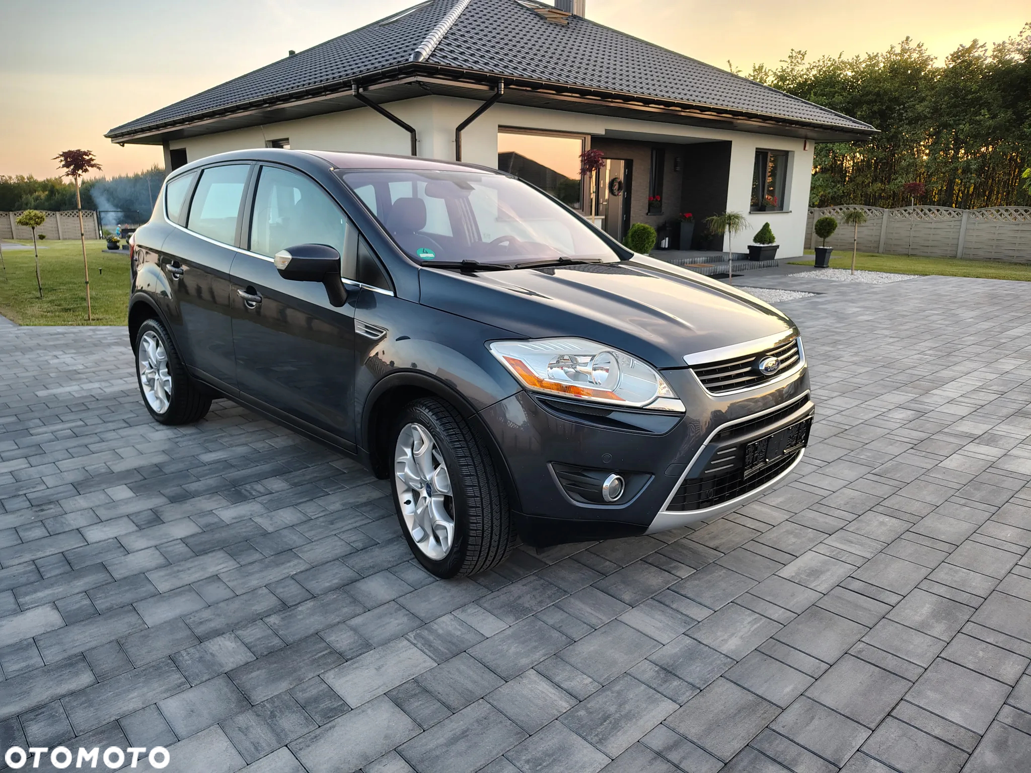 Ford Kuga 2.0 TDCi 4x4 Titanium - 3