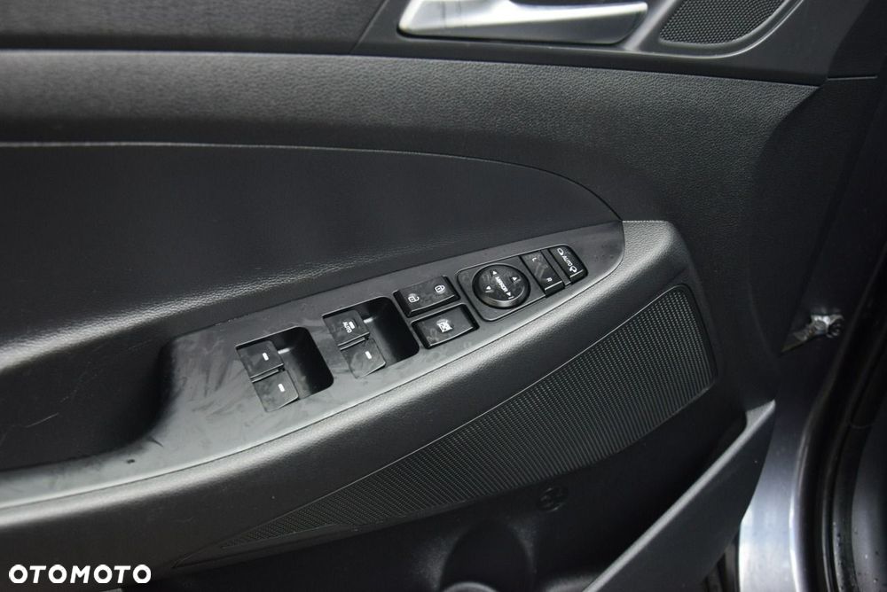 Hyundai Tucson blue 1.6 GDi 2WD Intro Edition - 33