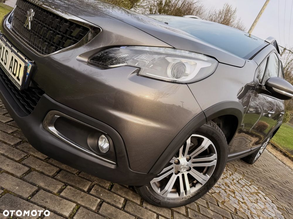 Peugeot 2008 PureTech 130 Stop&Start EAT6 Allure - 37