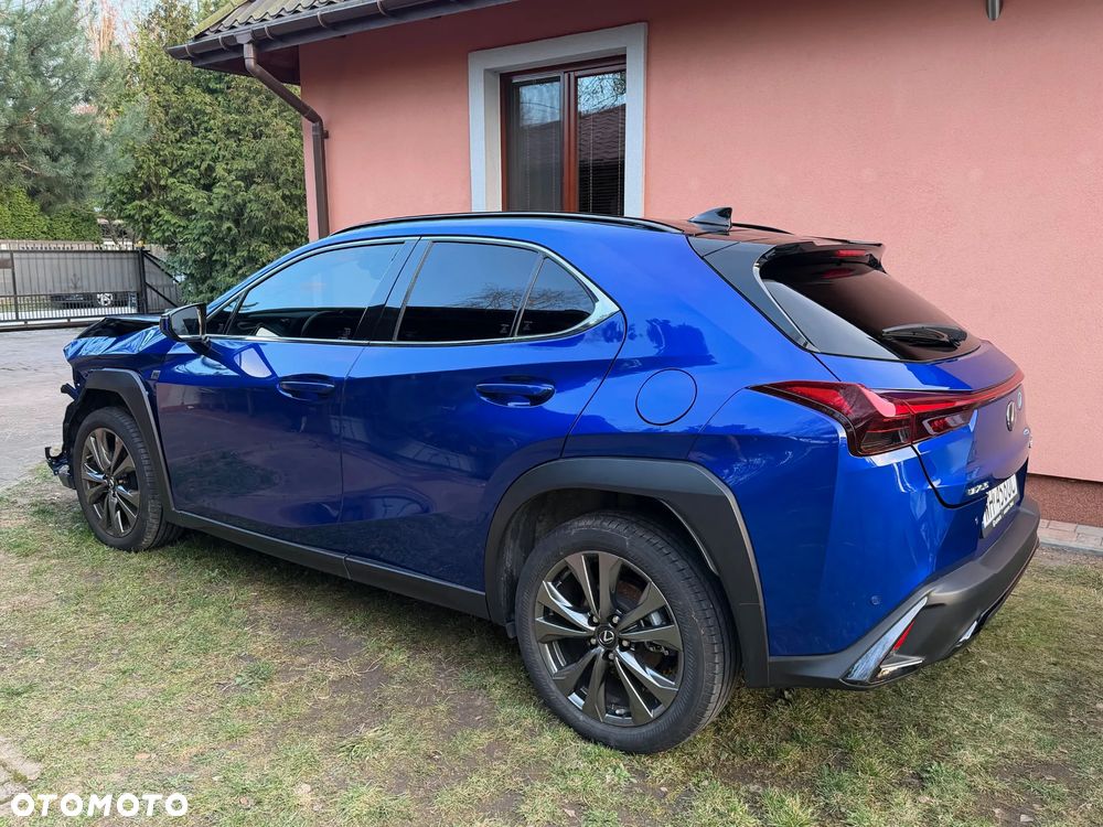 Lexus UX 250h F Sport 2WD - 3
