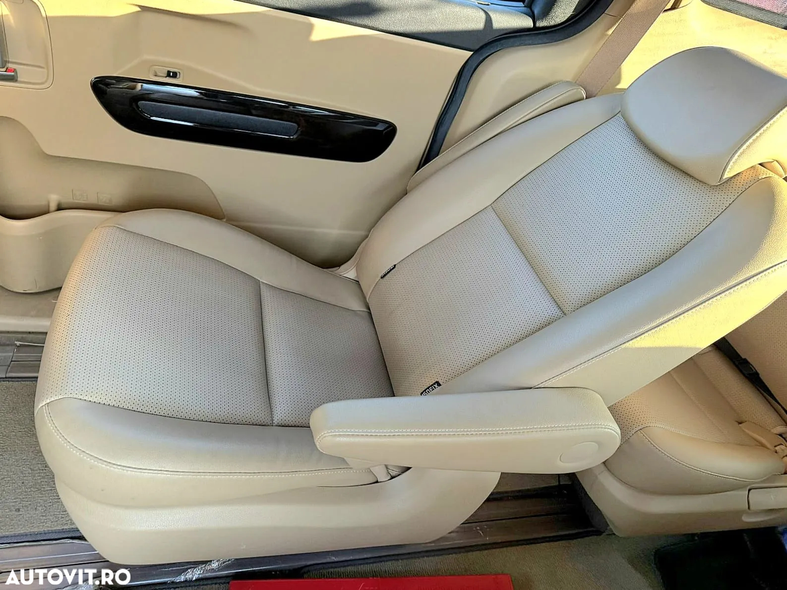 Kia Carnival - 29