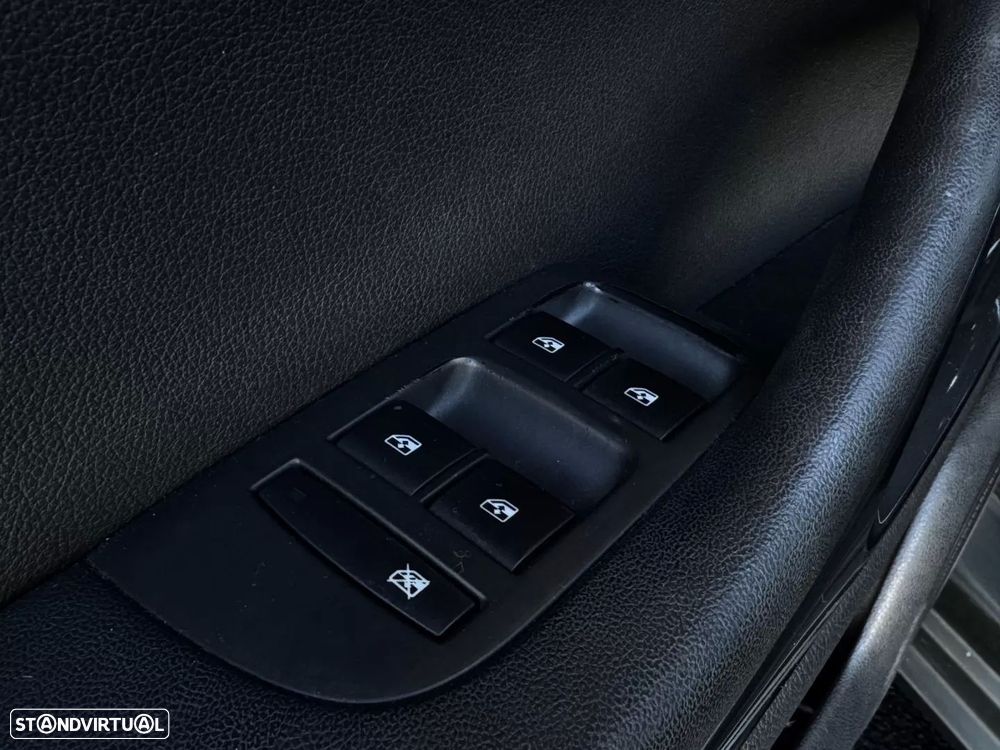 Opel Zafira 1.6 CDTi Innovation S/S - 21