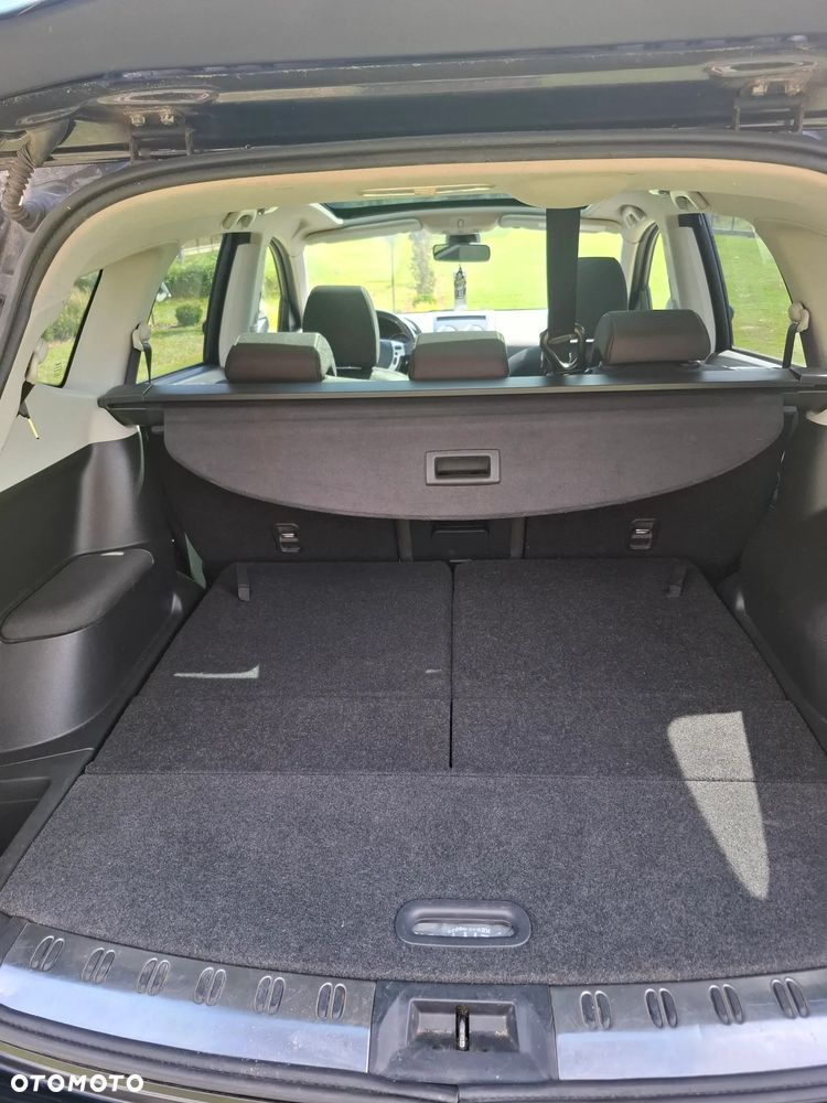 Nissan Qashqai+2 - 12