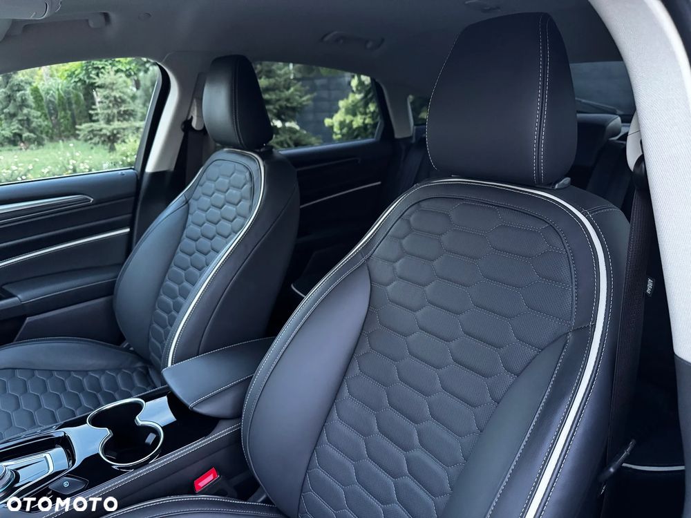 Ford Mondeo 2.0 EcoBlue Vignale - 19