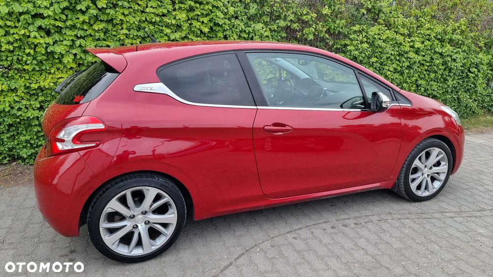 Peugeot 208 1.6 THP Allure - 23