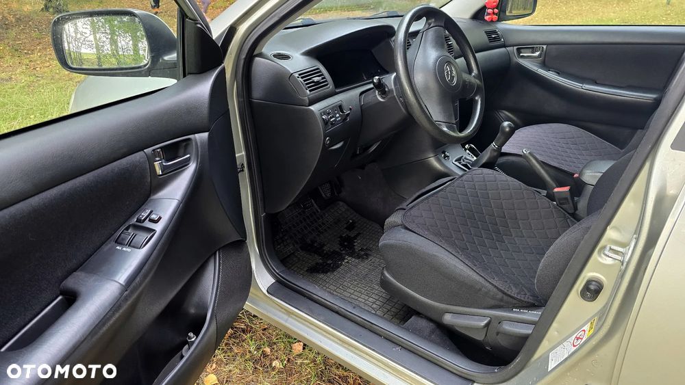 Toyota Corolla 1.6 VVT-i Terra - 7