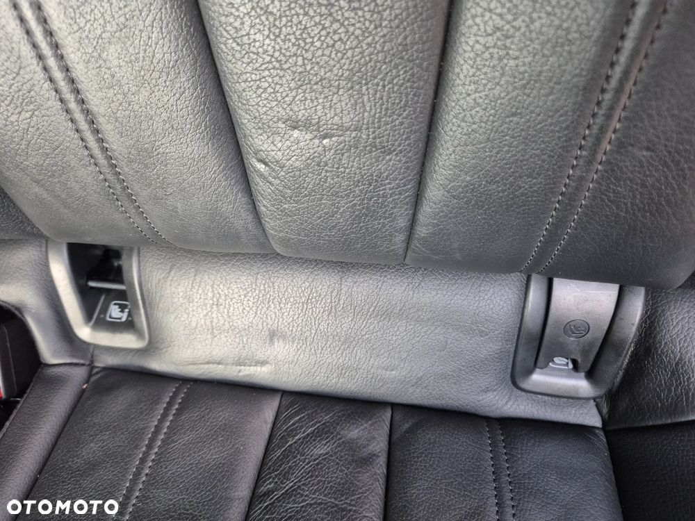 Audi A4 Avant 2.0 TDI ultra S tronic - 26