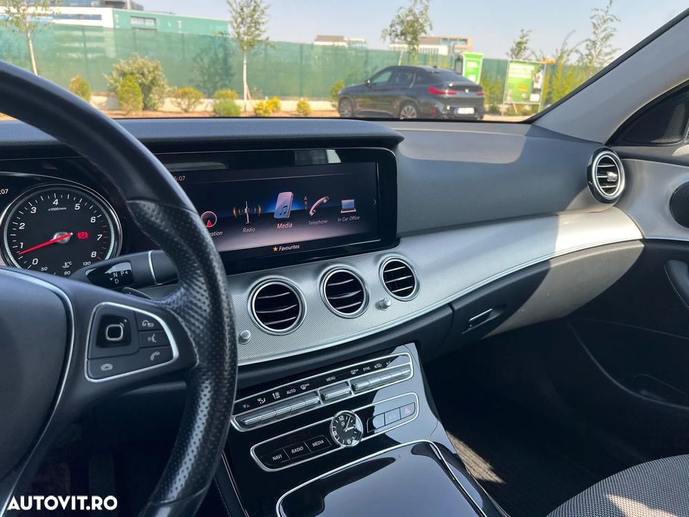 Mercedes-Benz E 250 Aut. - 16