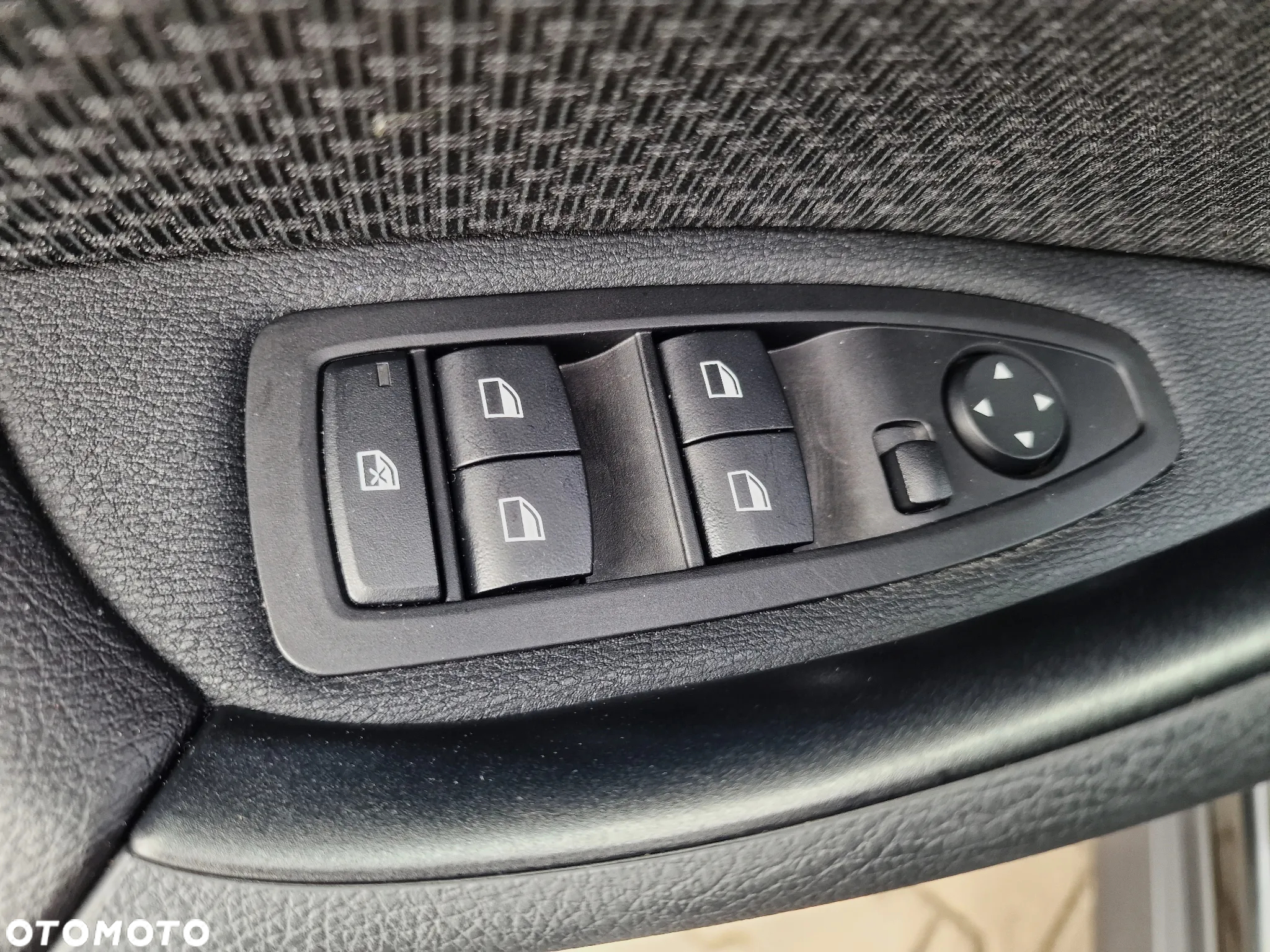 BMW X1 sDrive20i - 36