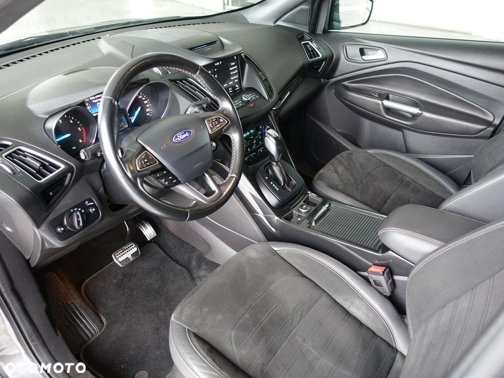 Ford Kuga 2.0 TDCi AWD ST-Line - 12