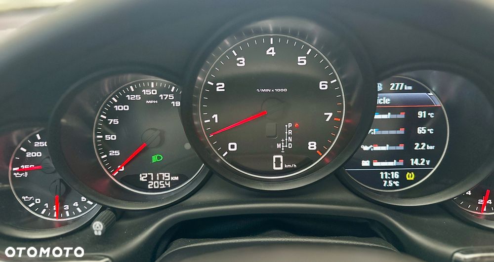 Porsche Panamera PDK Platinum Edition - 7