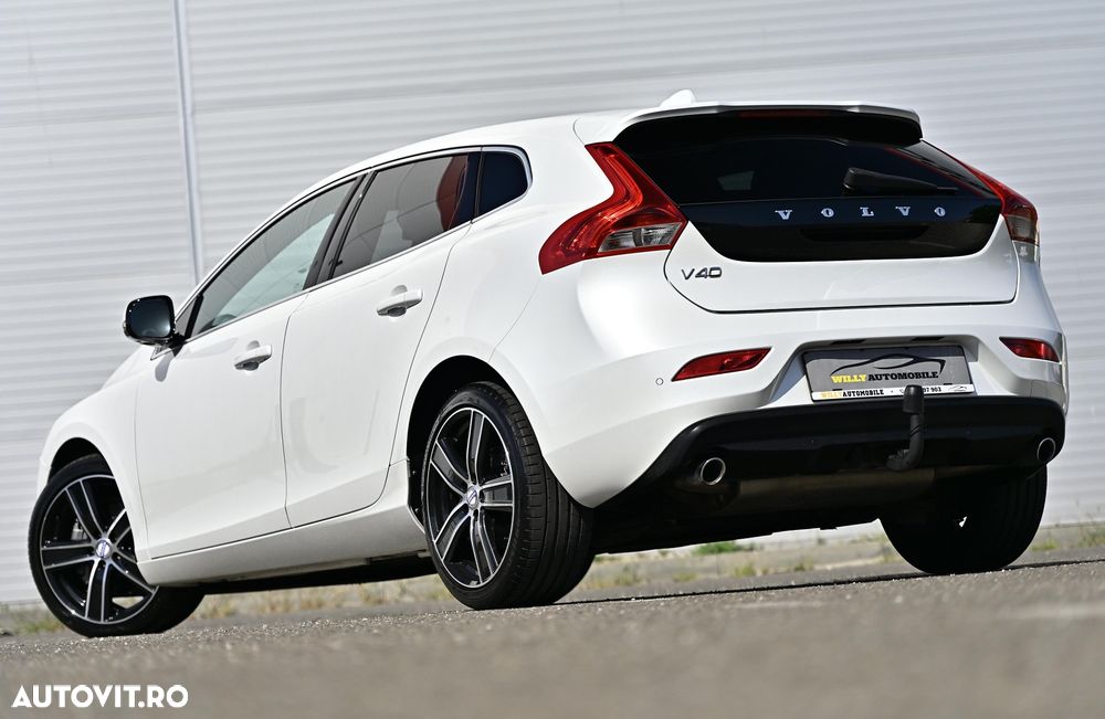 Volvo V40 D3 Geartronic - 38