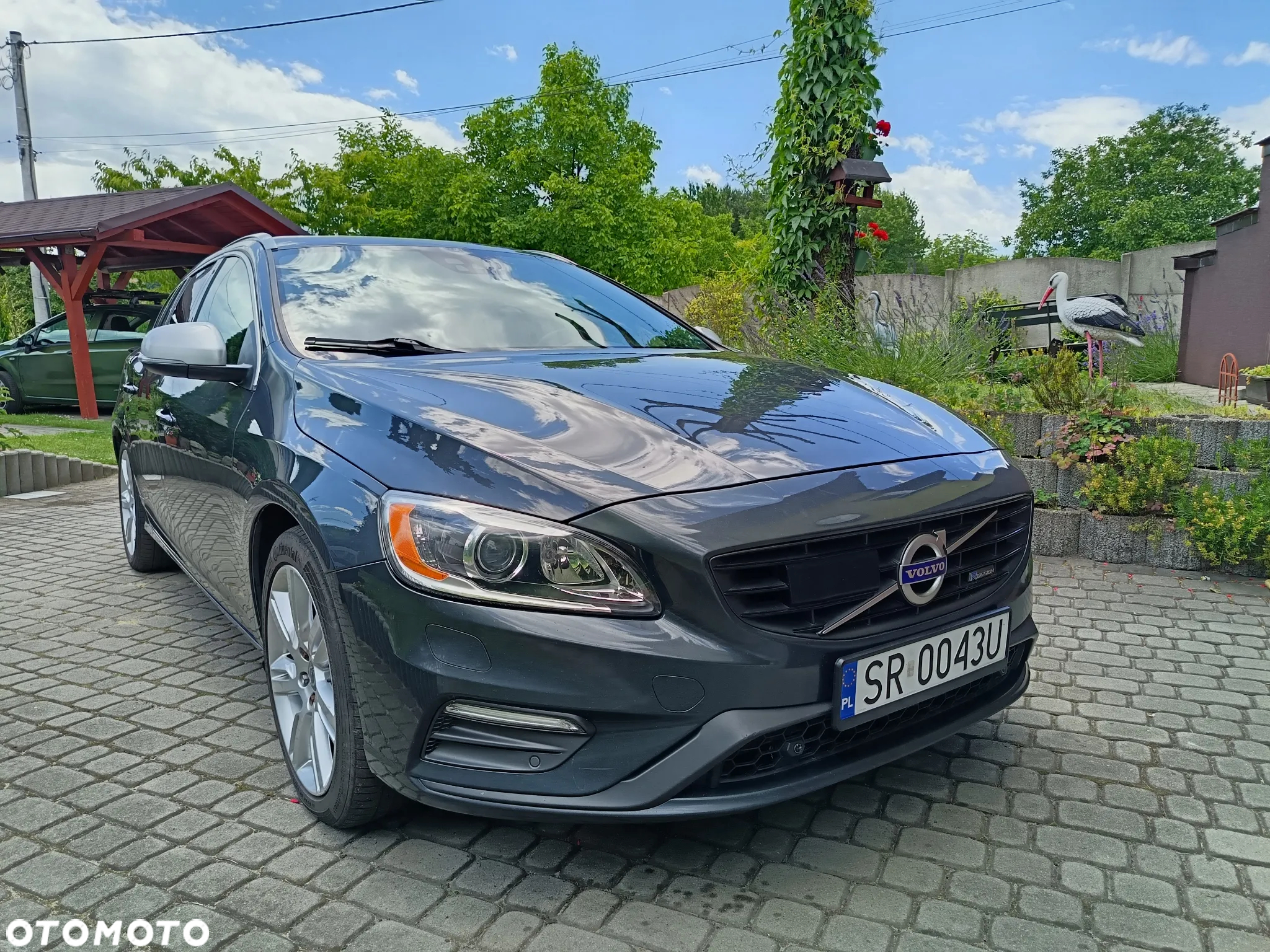 Volvo V60 T6 AWD R-Design Summum - 3