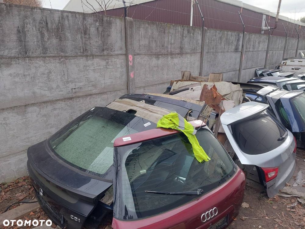 KOMPLETNY TYŁ KLAPA BAGAŻNIKA ZDERZAK TYŁ LAMPY AUDI A3 8L LZ3L - 14