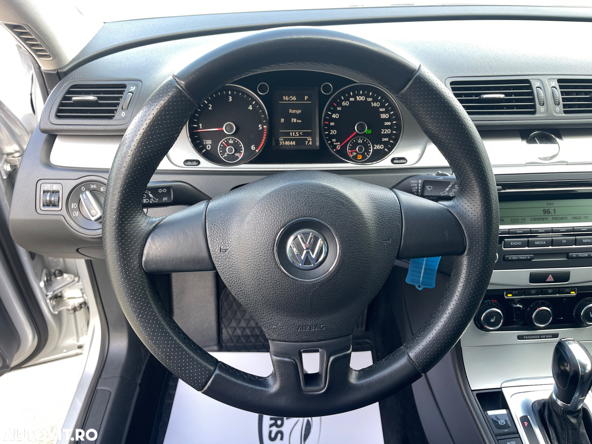 Volkswagen Passat 2.0 TDI BlueMotion Tehnology DSG Trendline - 37