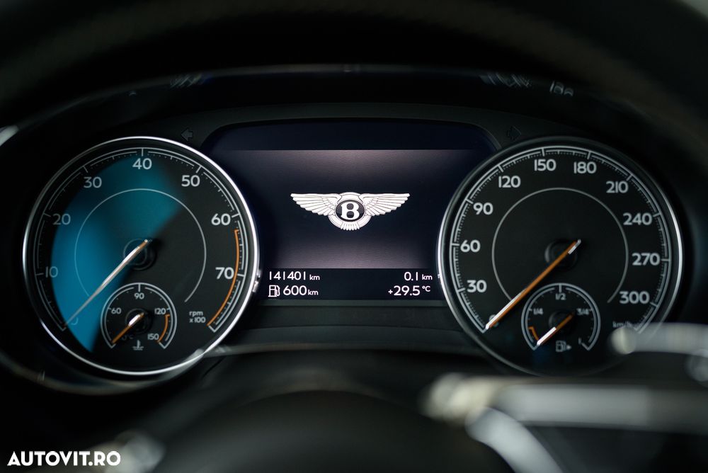 Bentley Bentayga - 12