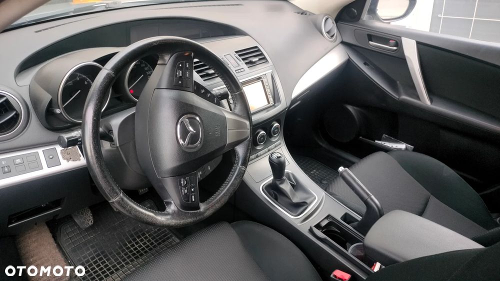 Mazda 3 1.6 Navi + - 4