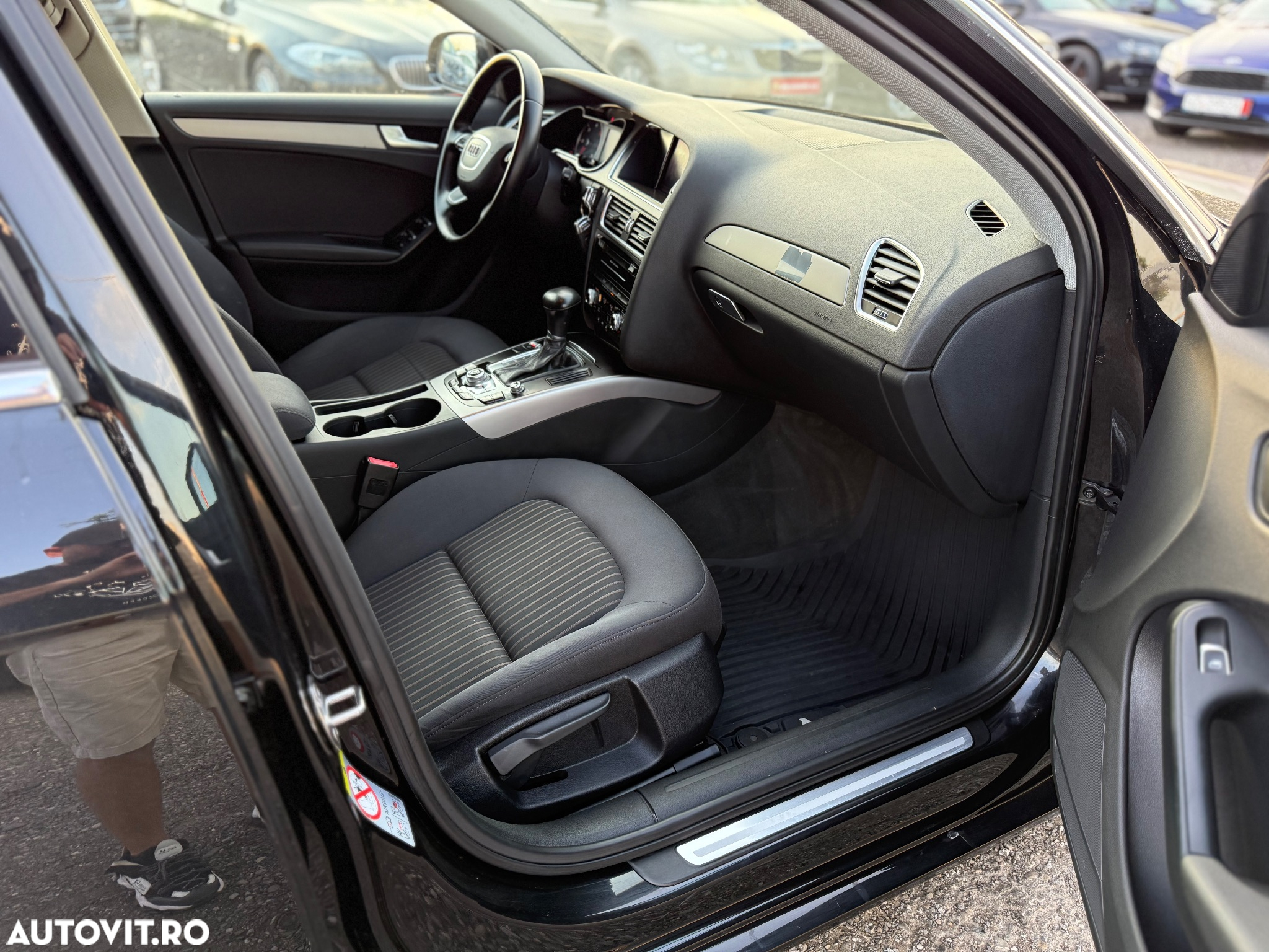 Audi A4 Avant 2.0 TDI DPF multitronic S line Sportpaket - 10