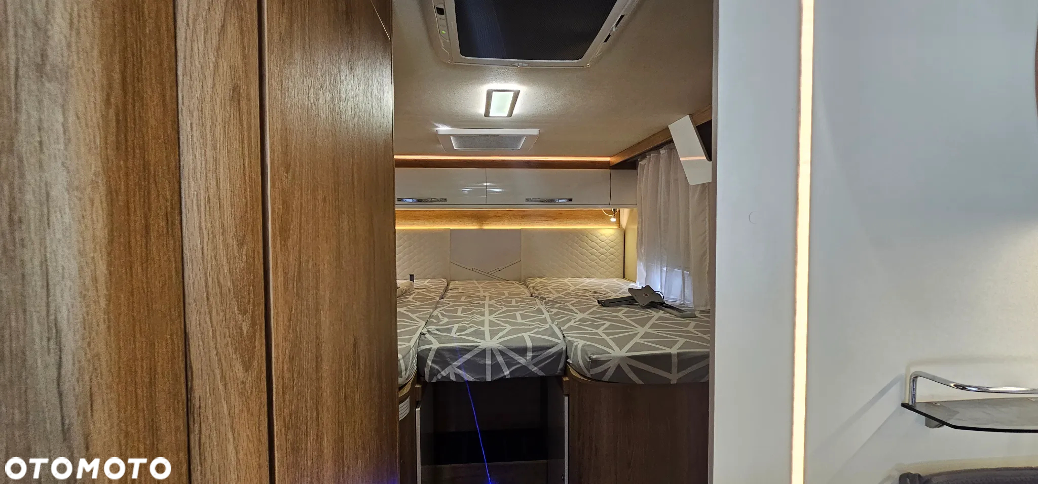 CI HORON 84 XT KAMPER - 22