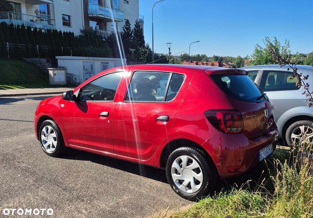 Dacia Sandero 1.2 16V Laureate EU6 - 8