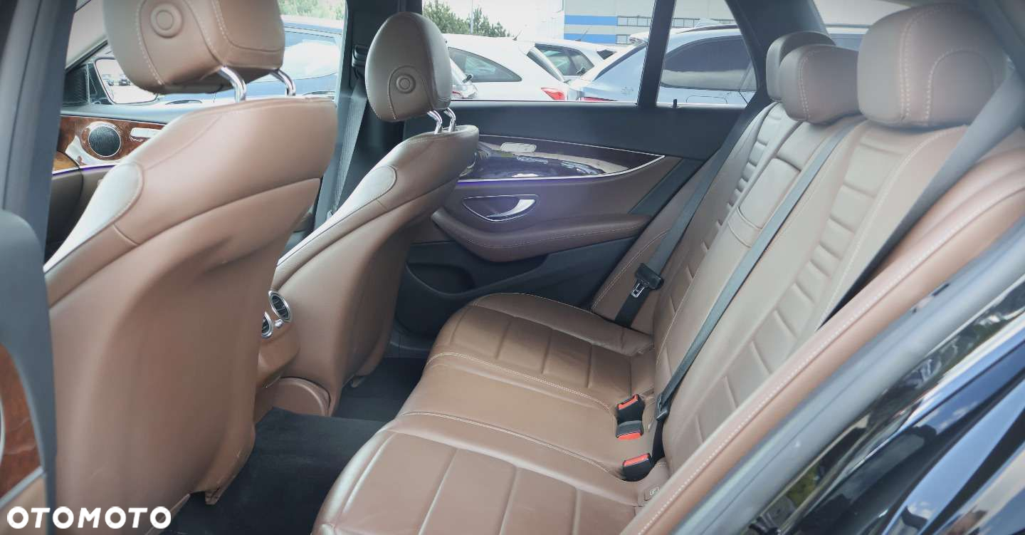 Mercedes-Benz Klasa E - 15