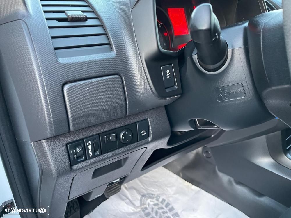 Isuzu D-Max D-MAX II 1.9DDI (163CV) - 12