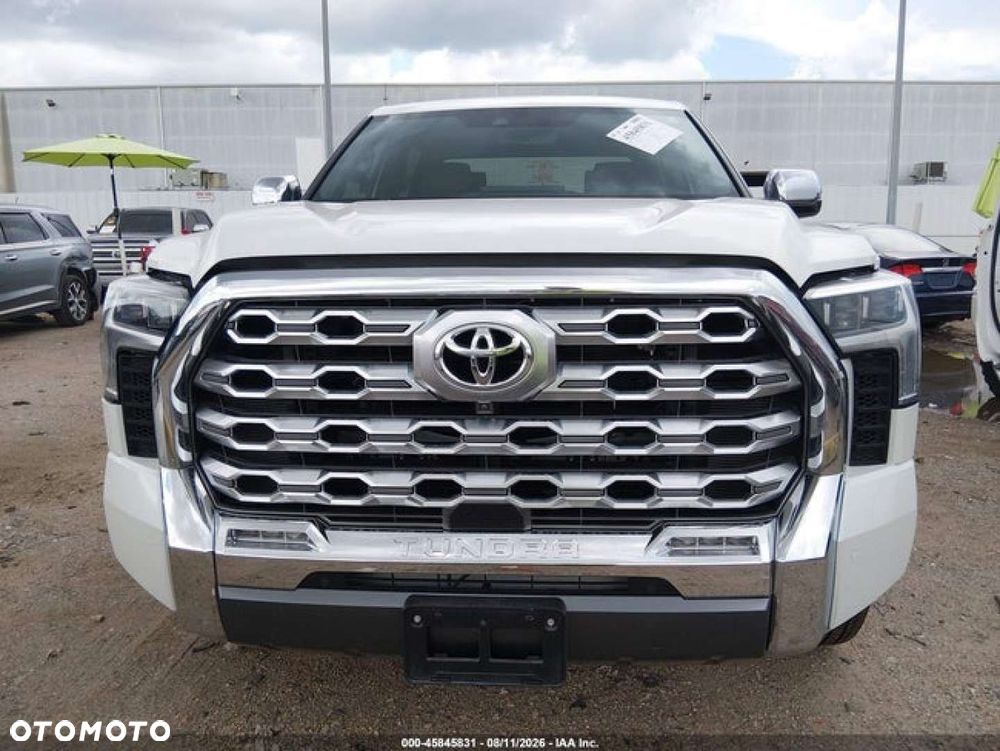Toyota Tundra - 9