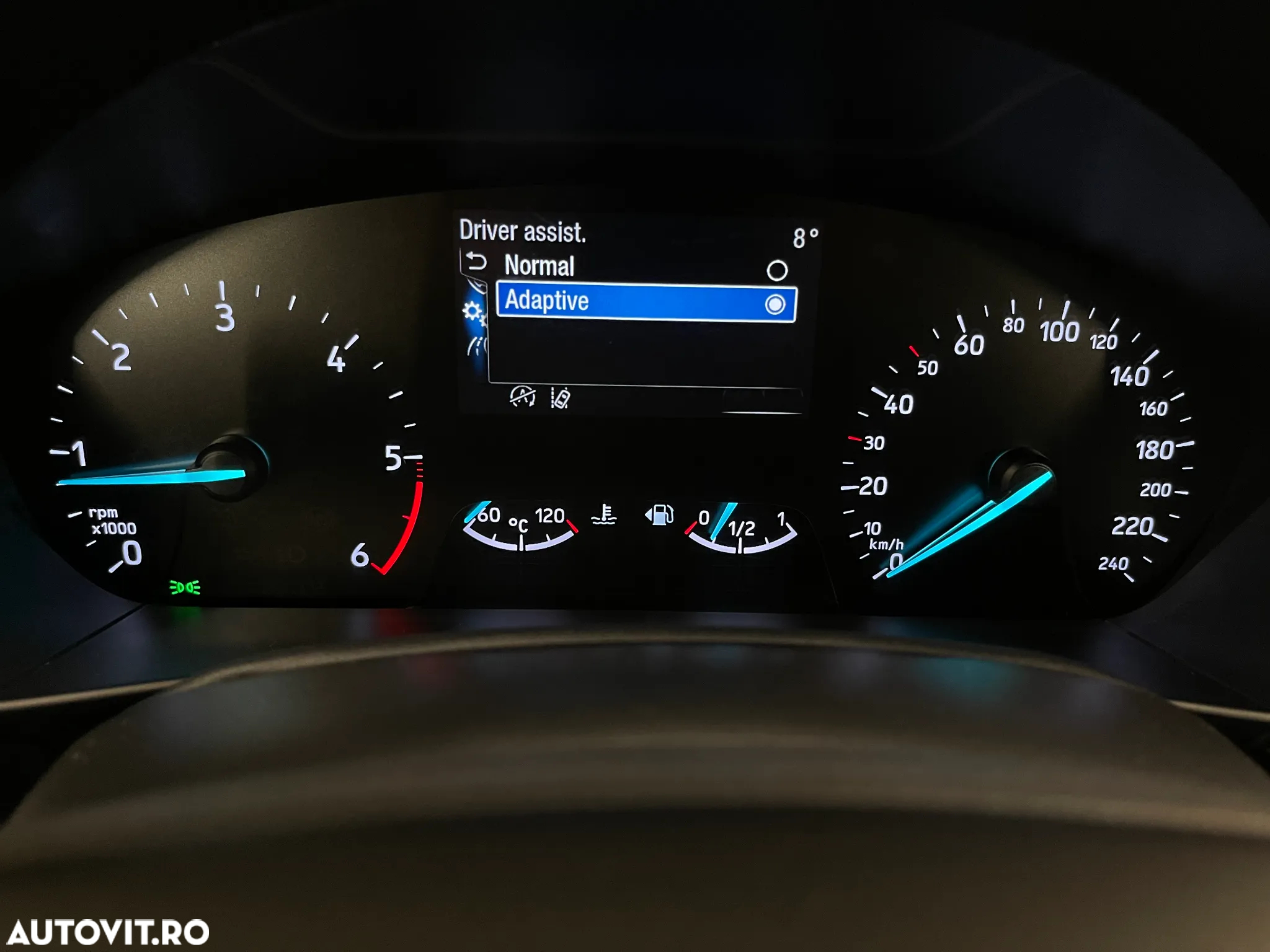 Ford Focus 1.5 EcoBlue Titanium X - 17