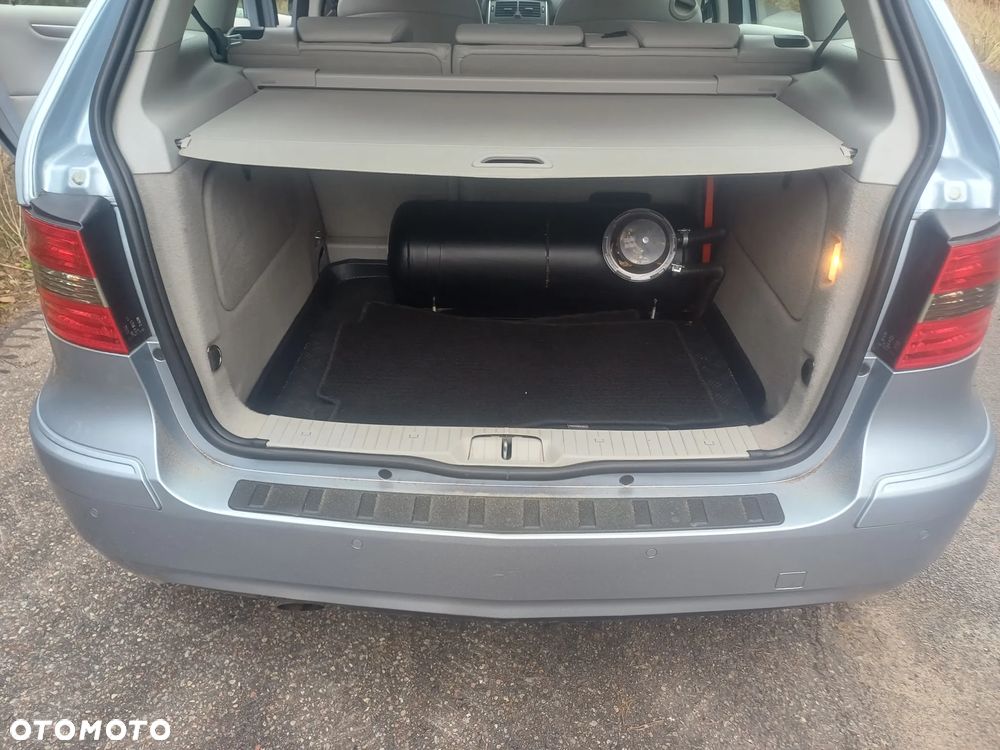 Mercedes-Benz Klasa B 180 BlueEFFICIENCY SPORT EDITION - 9