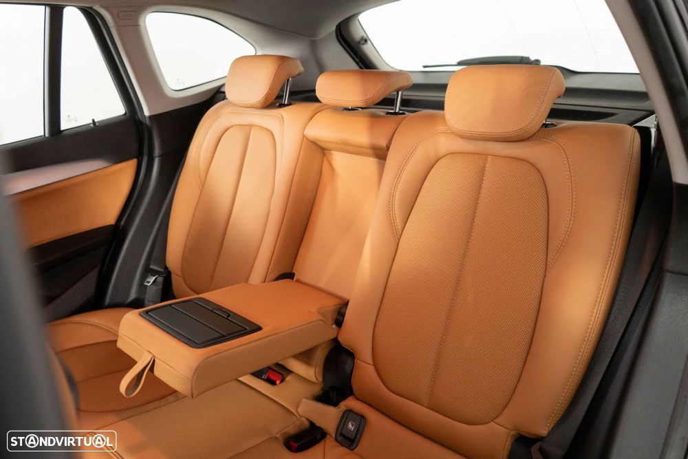 BMW X1 25 e xDrive Corporate Edition - 9