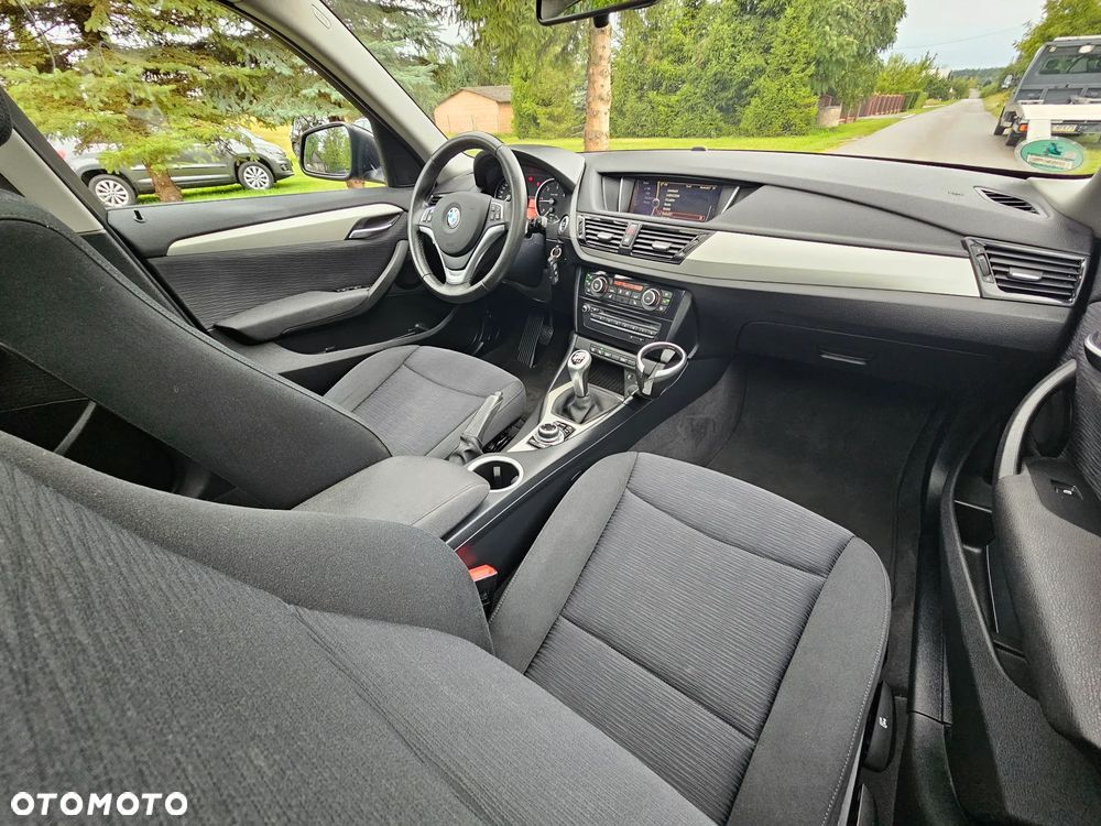 BMW X1 sDrive20d Sport Line - 13